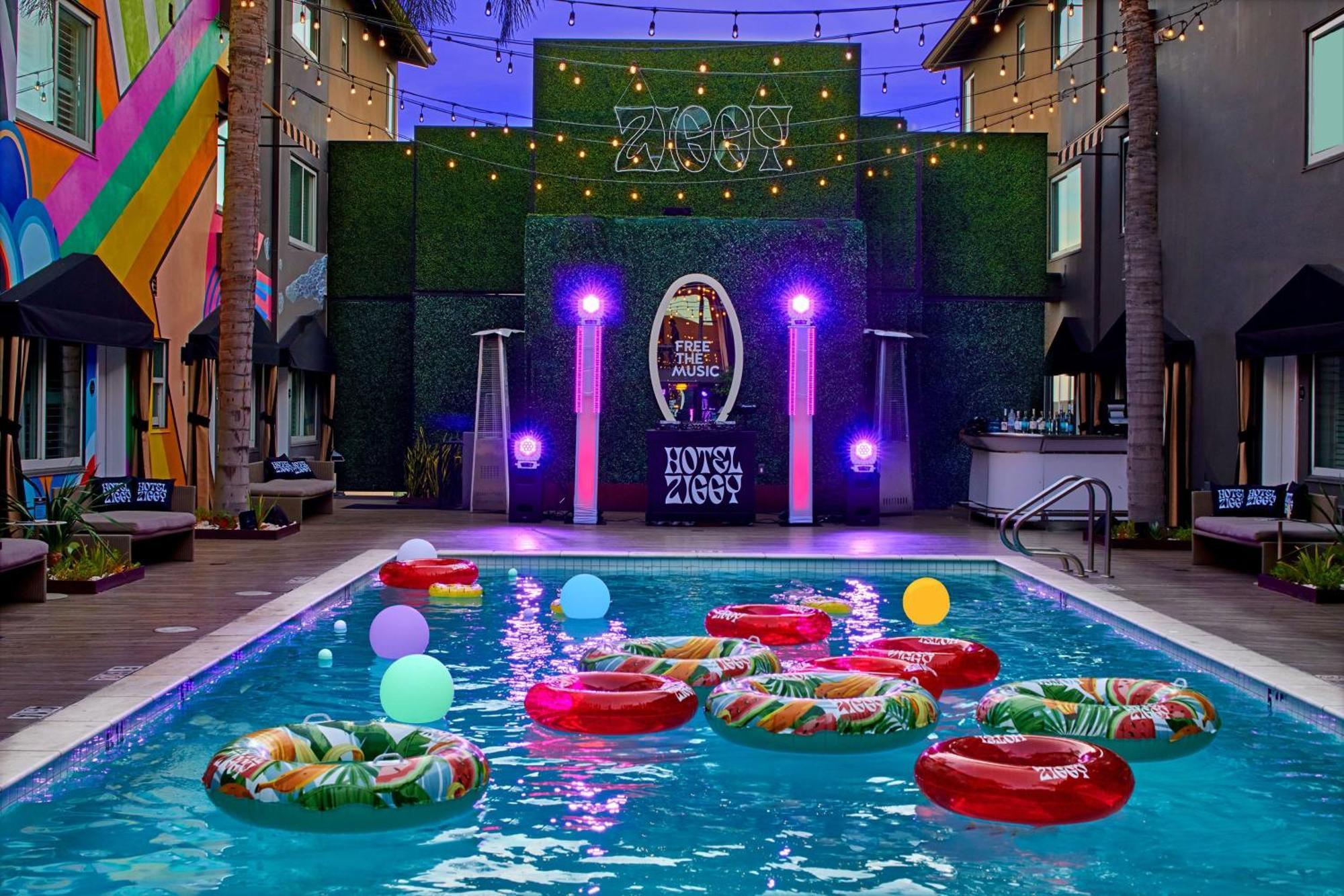 Hotel Ziggy Los Angeles West Hollywood Bagian luar foto